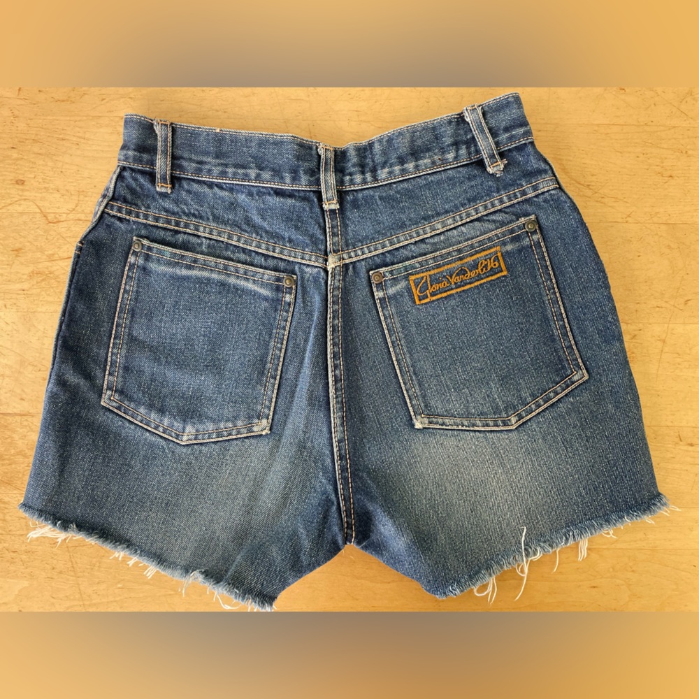 Vintage Gloria Vanderbilt for Murjani Jean Shorts - Size 6 - Picture 4 of 8